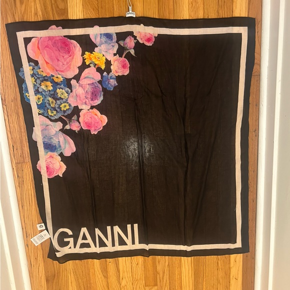 Ganni Floral Scarf - Picture 2 of 2